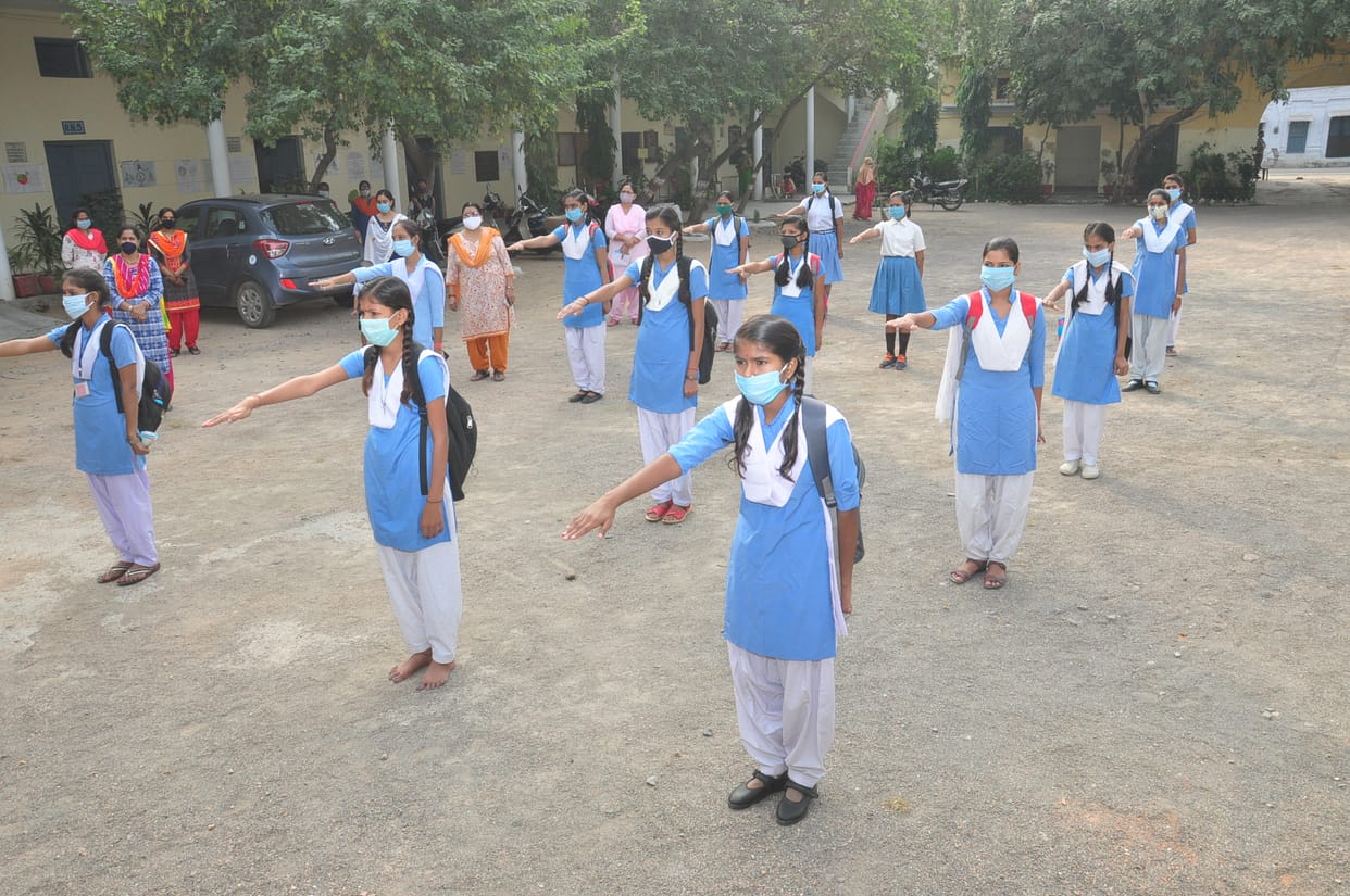 Four thousand students more also reached school