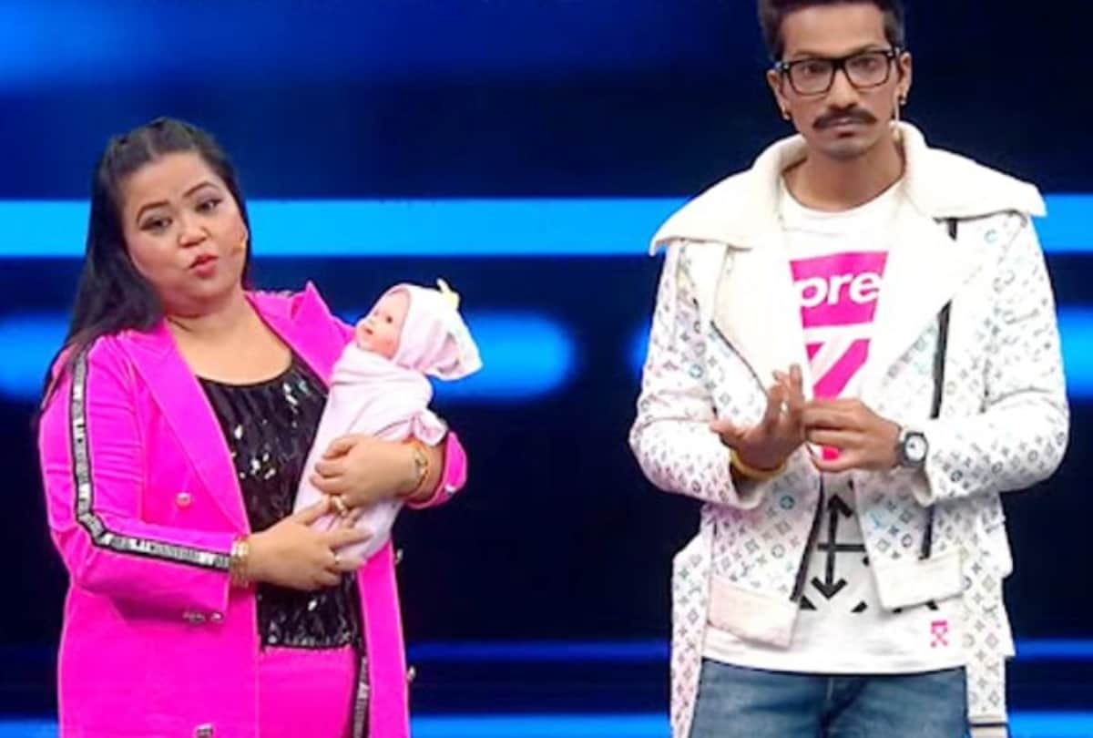 Comedian Bharti Singh and her husband Haarsh Limbachiyaa arrive at NCB office Mumbai in connection with the seizure of ganja from their residence