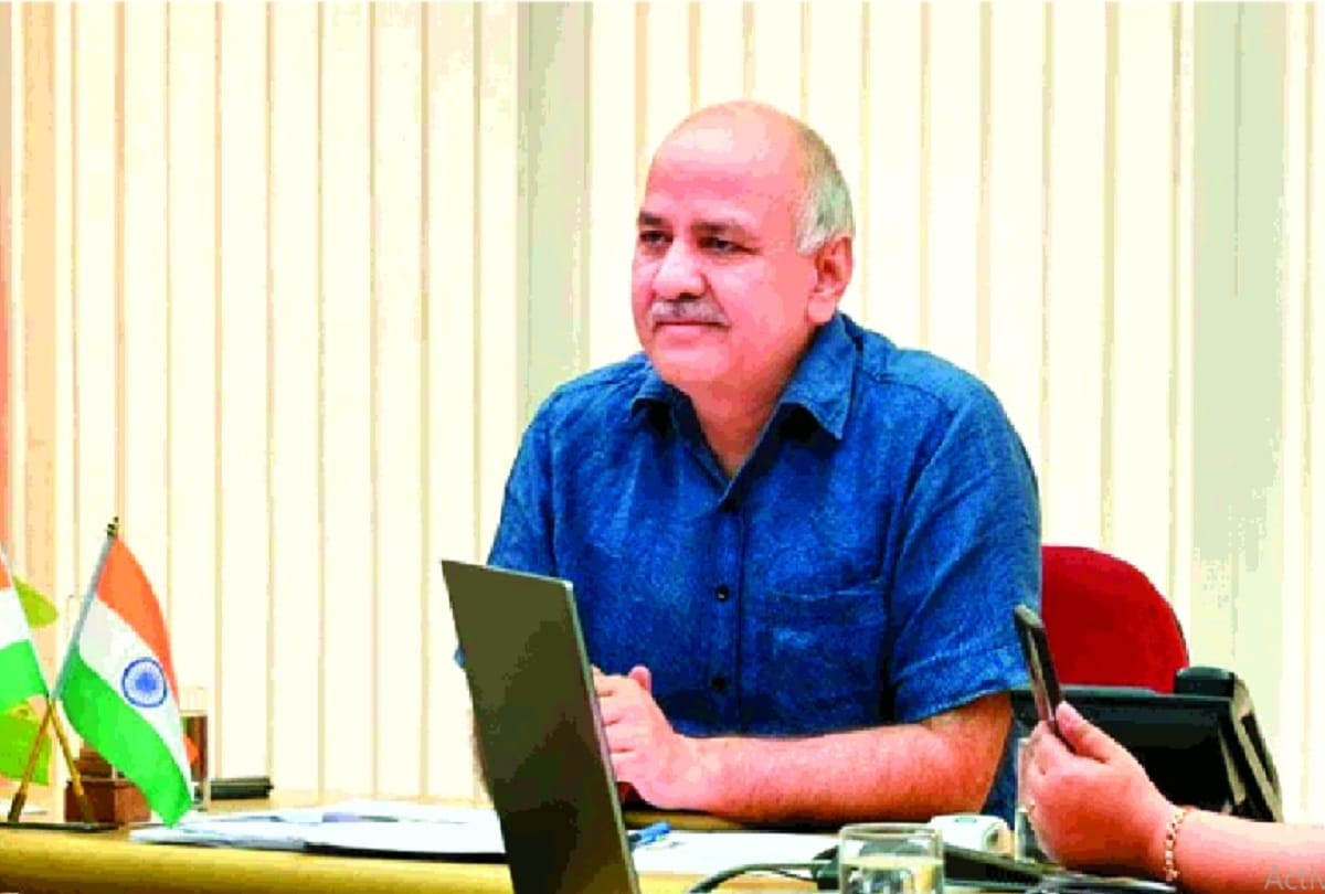 New Delhi: Manish Sisodia launches TESOL Core Certificate Program for Govt school teachers