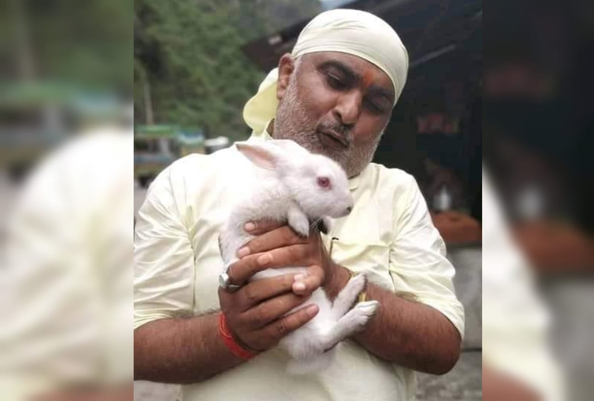 BJP MLA Rajesh tripathi helped injured people in road accident