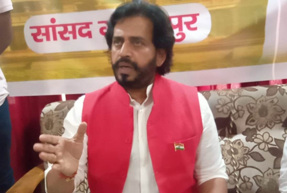 opposition doing politics by airing small issues: revision