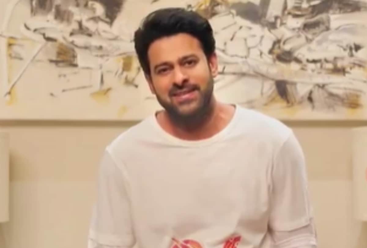 War director Siddharth Anand in talks with Prabhas for an action thriller film