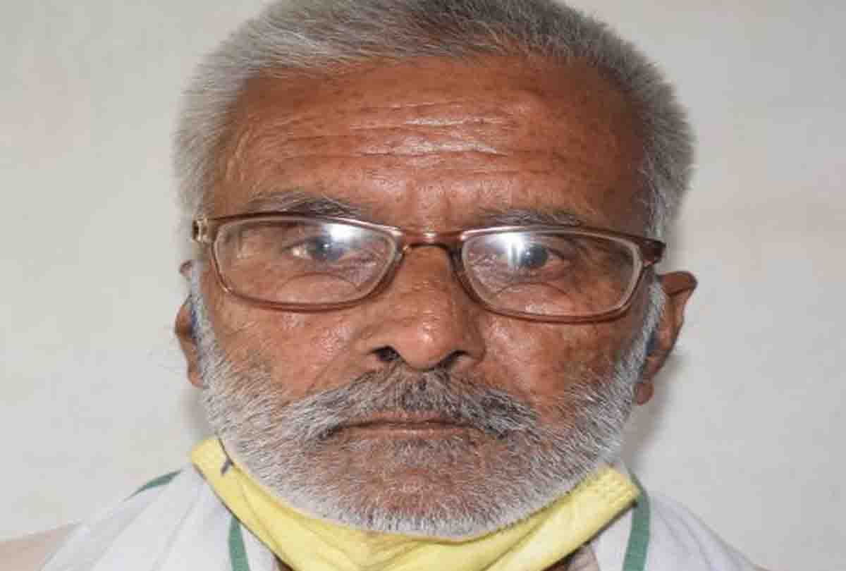 four lakh rupees grabbed by tweeting a photo of a sick man