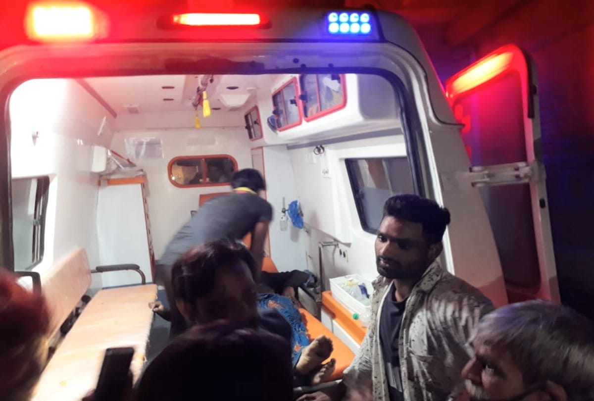 In Ajmer, Two killed, Six Hurt In Bus Accident