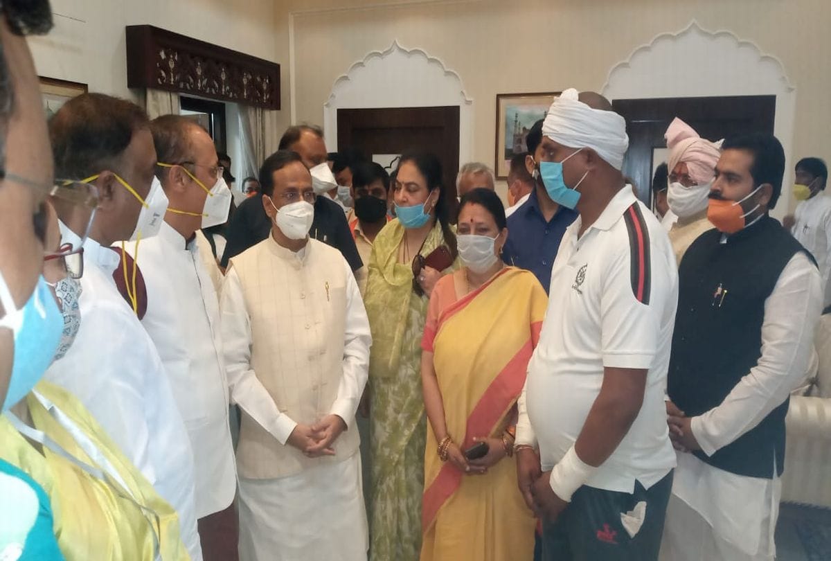Sangita Murder Case: Husband Meets Deputy Cm Dinesh Sharma For Justice