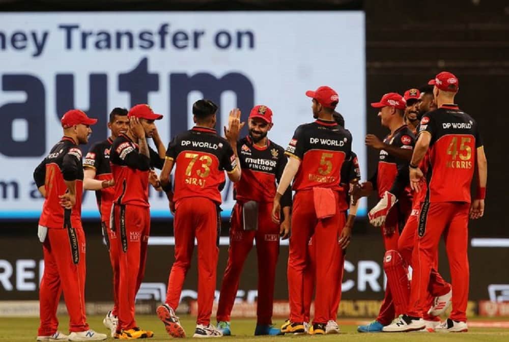RCB vs KKR IPL 2020: mohammed Siraj becomes first bowler to bowl two maiden overs in IPL match