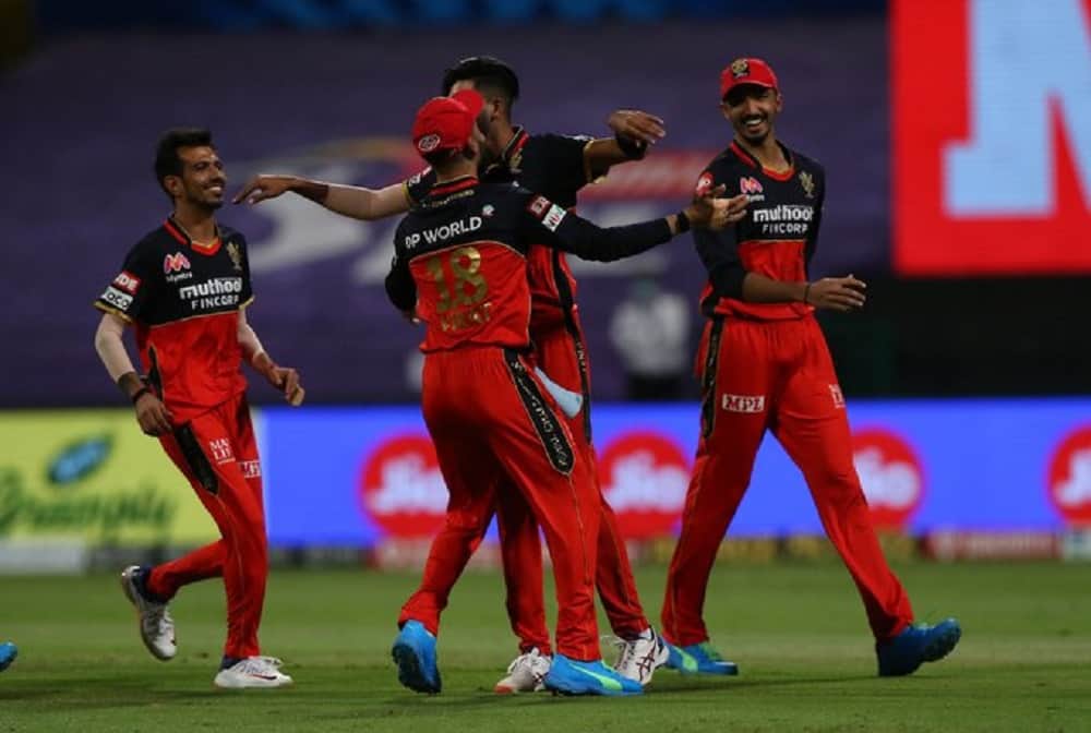 RCB vs KKR IPL 2020: mohammed Siraj becomes first bowler to bowl two maiden overs in IPL match