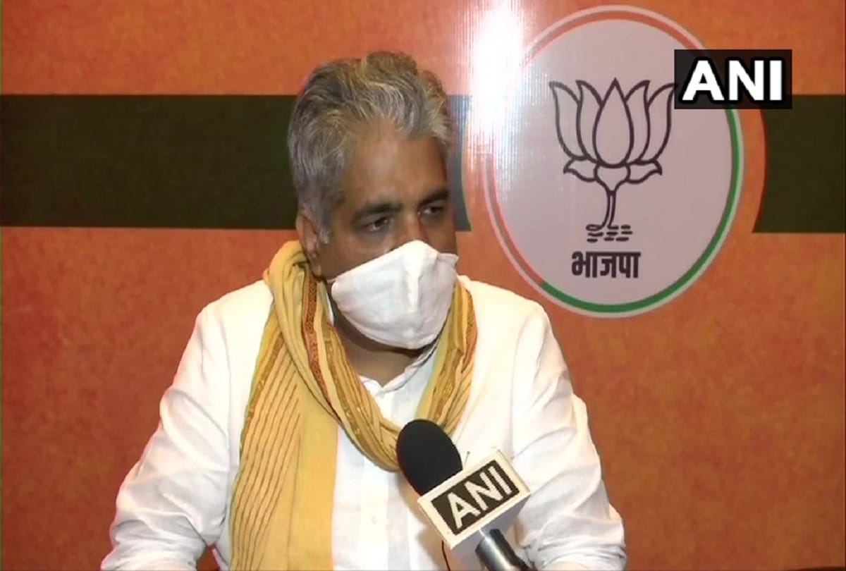 Union Minister Bhupendra Yadav said people of Kashmir are against violence killing of innocent will not break the morale