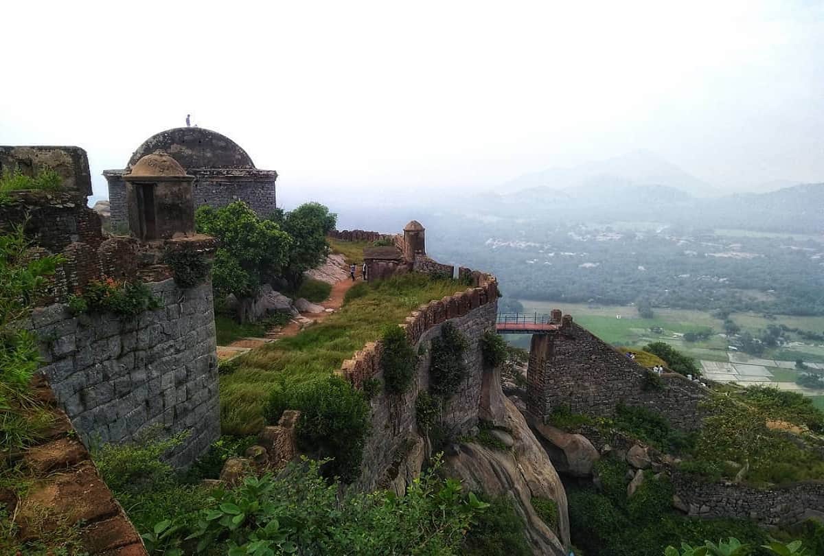 Interesting and strange facts about 1200 years old Gingee Fort or Senji Fort