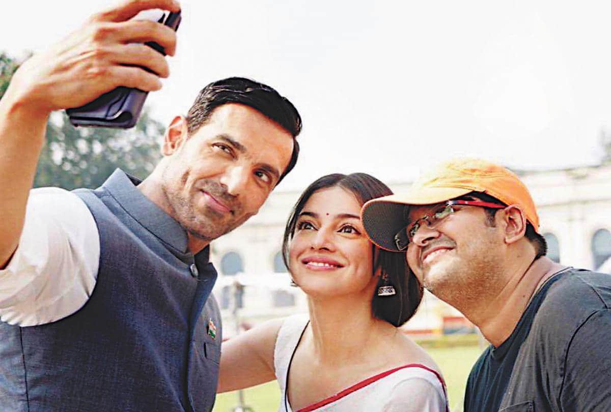 film actor john abraham reached lucknow for shooting