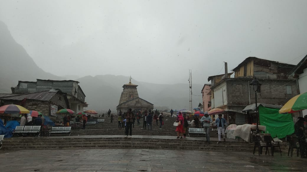 Weather Forecast Today Update in Uttarakhand News: first snowfall of this season in kedarnath dham