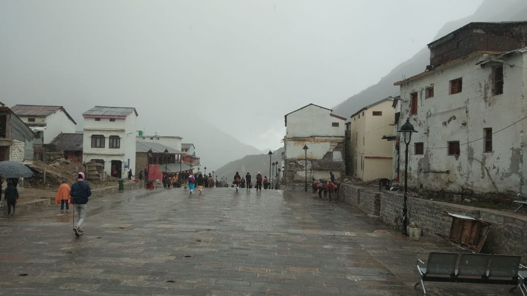 Weather Forecast Today Update in Uttarakhand News: first snowfall of this season in kedarnath dham