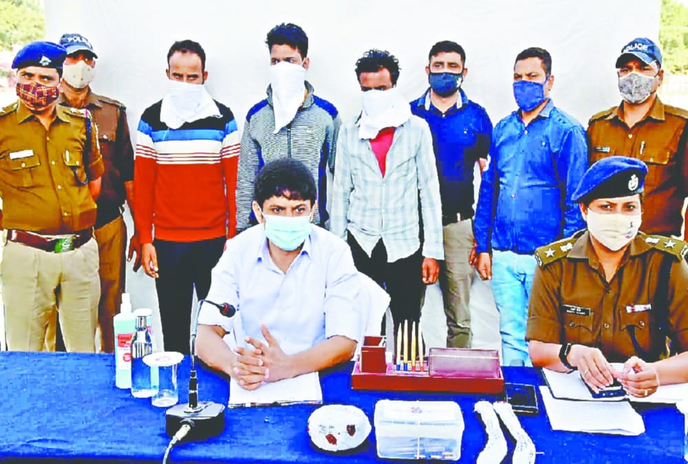 Dehradun: History Sheeter Jiva sharp shooter and Two other Arrested in case of robbery from drug dealer