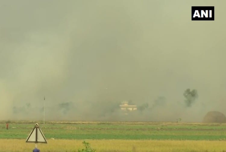 Stubble burning continues in Punjab, visuals from Amritsar