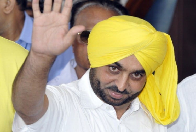 Aam Aadmi Party Punjab president Bhagwant Mann targets on Congress over Punjab Bills