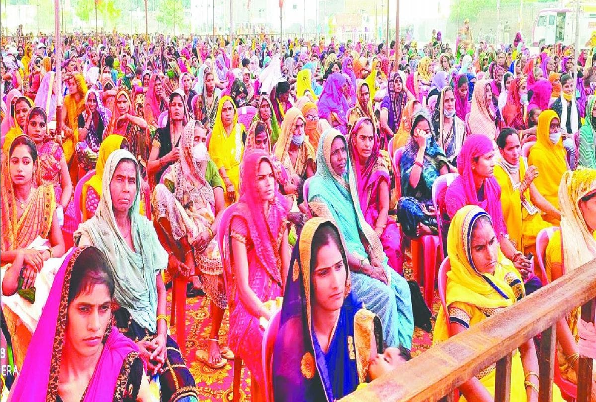 firozabad locals question raised cm yogi adityanath rally in tundla