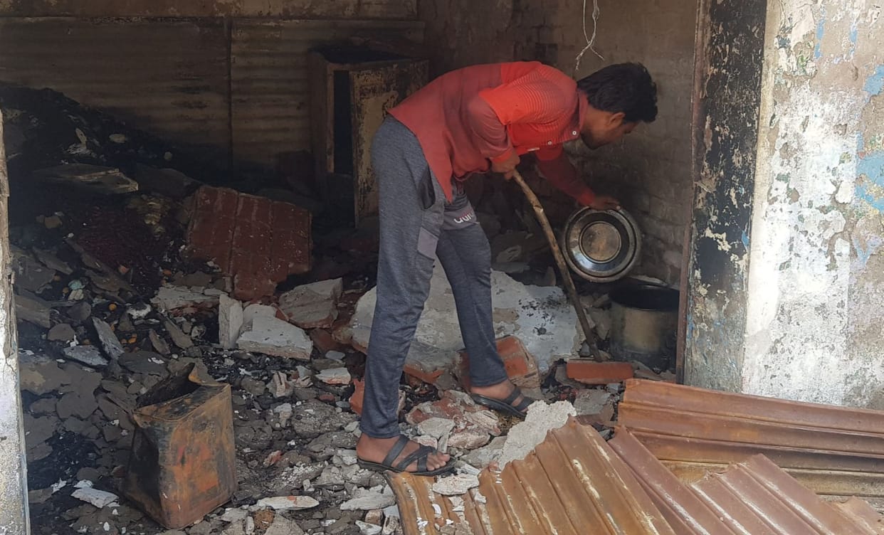 Five lakh items burnt in grocery stores
