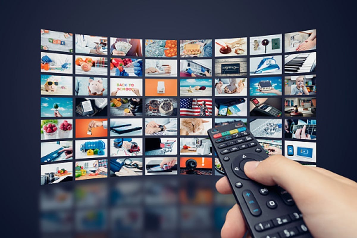 media and entertainment industry is expected to reach 55 arab dollar by 2024 according to Global Entertainment and Media Outlook