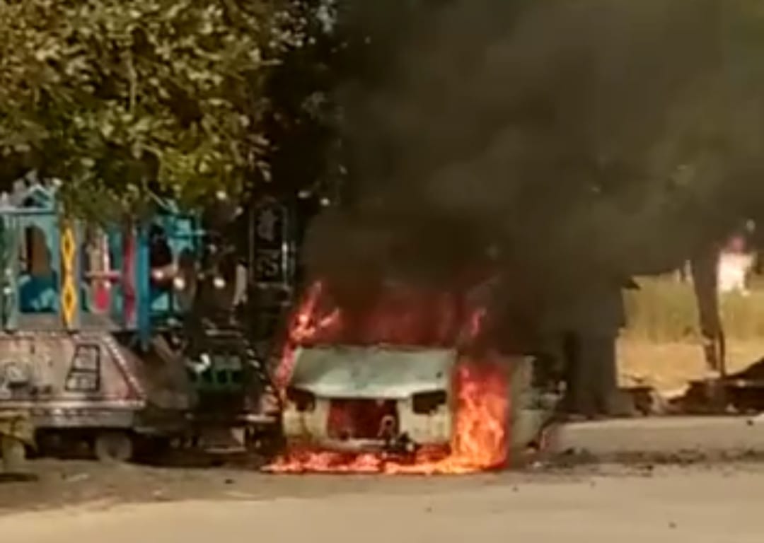 fire cougth in car