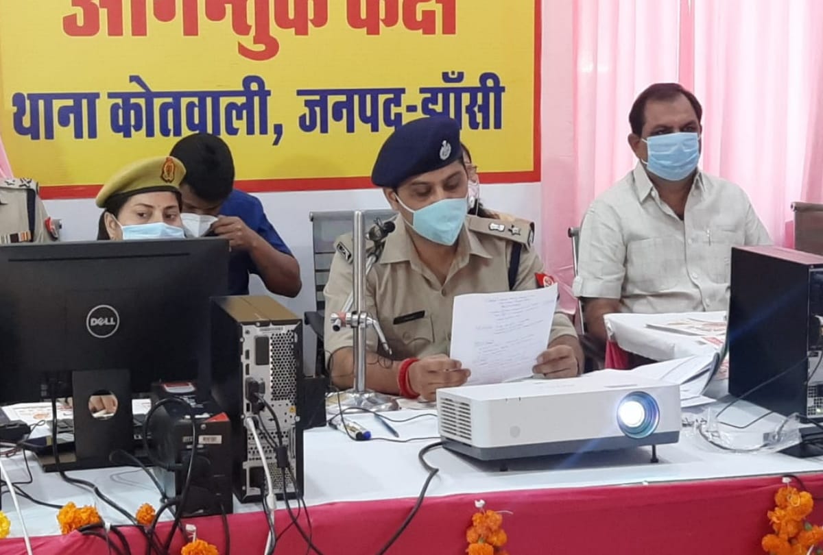 Celebrate holidays in Deepawali jhansi police planning to take care of your home