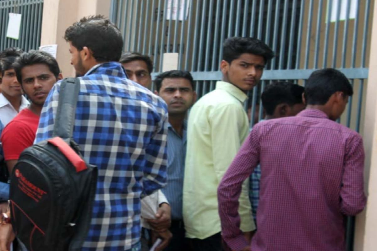 Meerut News: Peon highly recruited in line