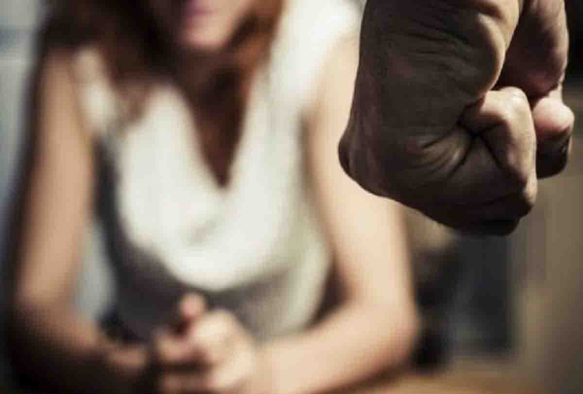 Husband left at the behest of lover, woman gave threatened suicide by going to Lucknow after 10 days, investigation started