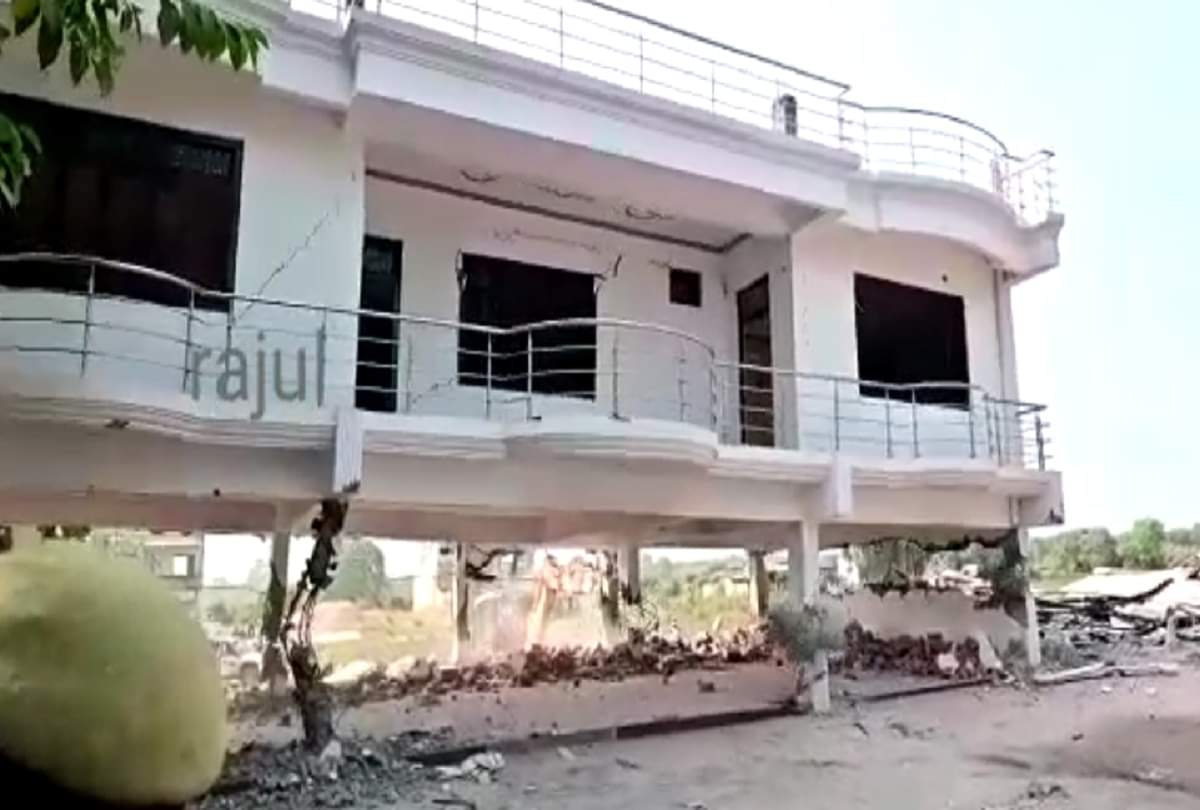 PDA demolishes land mafia Pappu Ganjia's luxurious farm house in Naini