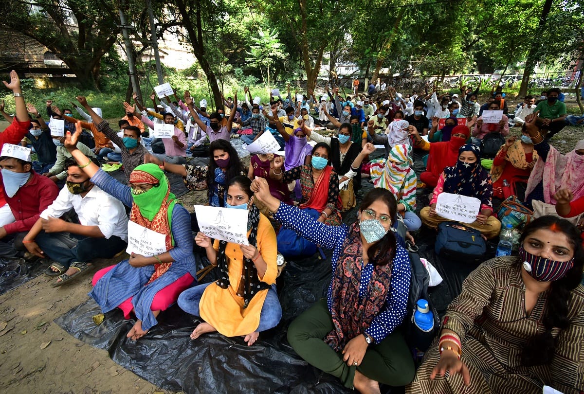 Police removed candidates sitting on dharna to rectify the error
