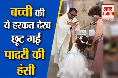 girl gives hi five to priest who raise his hand to bless her video viral