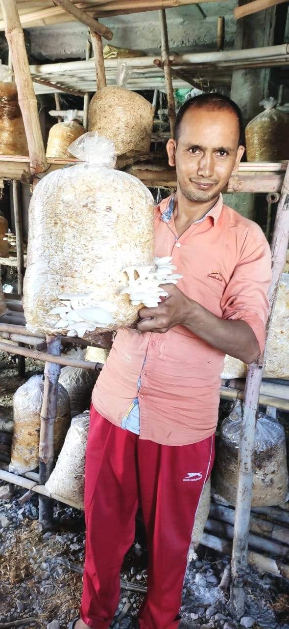 Rajiv awakening self-employment in Yamkeshwar block