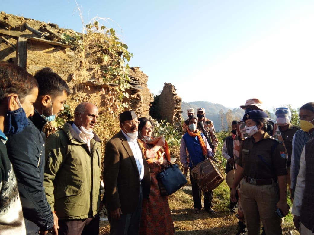 Uttarakhand: NSA ajit doval Talked To Villagers in Pahadi garhwali Language during Pauri Visit