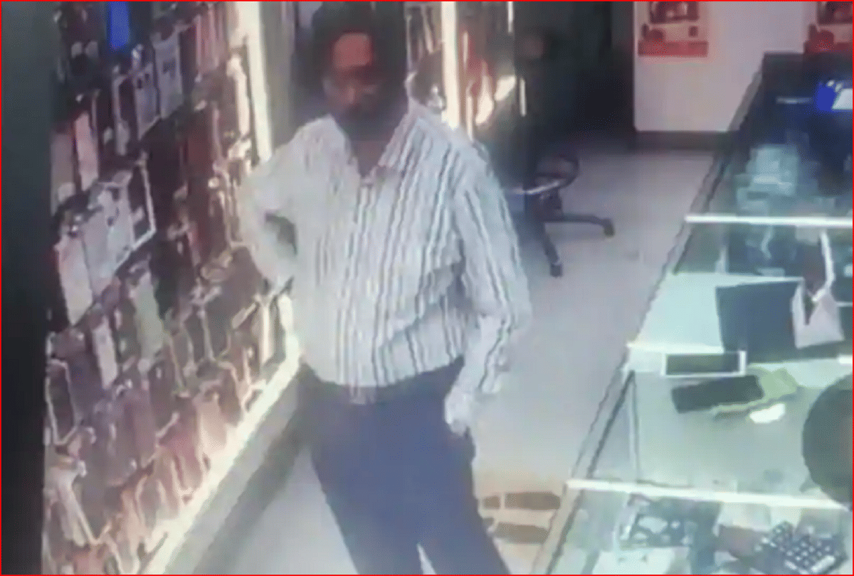 missing businessman withdraw rs 5000 from atm and erases phone details says police