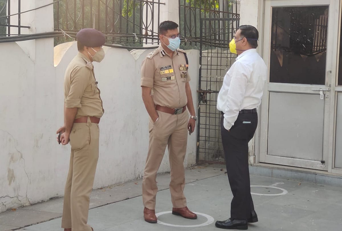 DIG Chandra Prakash Wife Committed Suicide Pushpa Prakash used to get angry over small things
