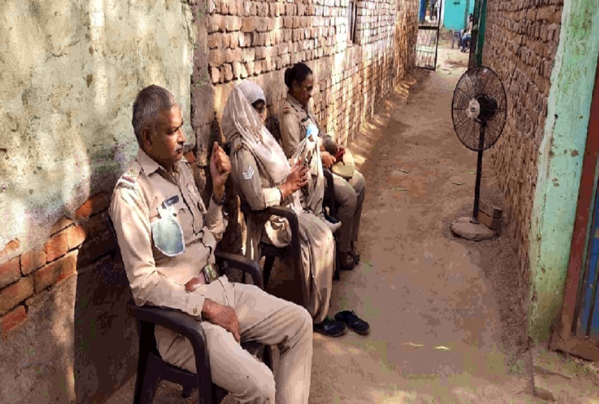Hathras gang Rape Case victim father big statement says this case has complicated