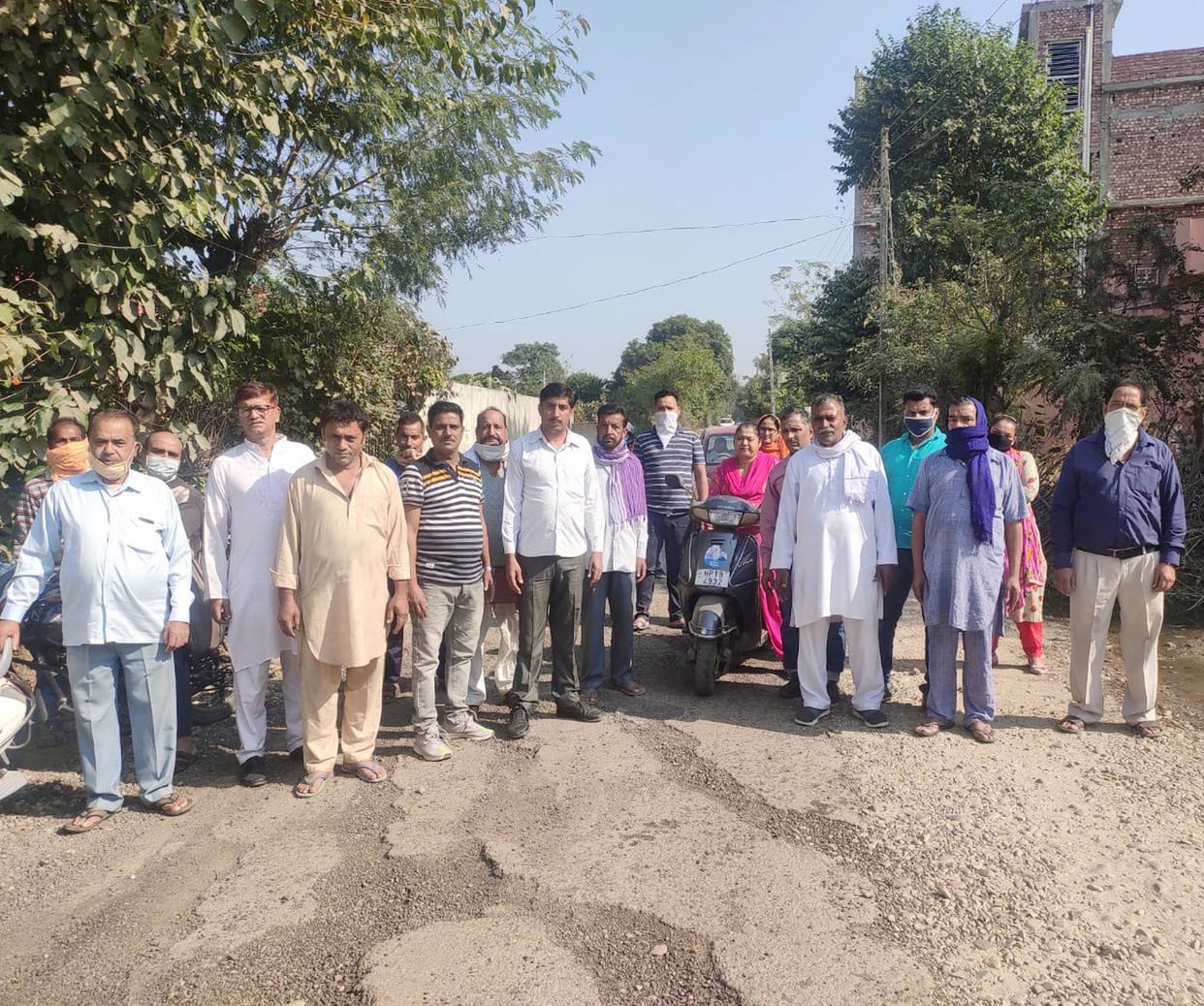 Angry people gave a symbolic strike on the bad road