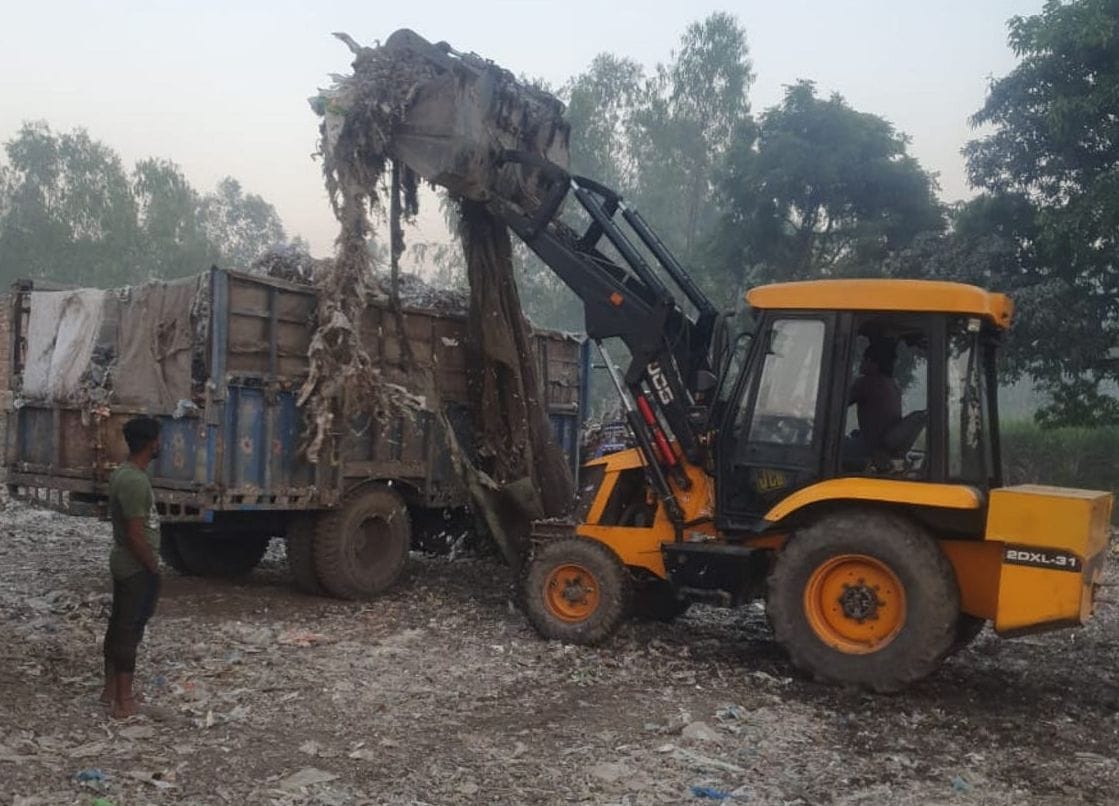 Garbage is being brought from Uttarakhand and Haryana