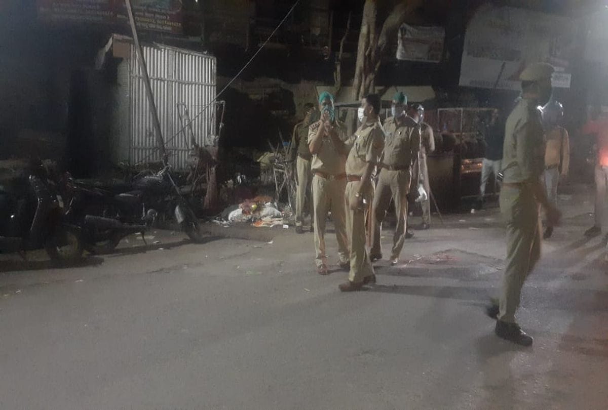 Hotel owners clashes over viral video in Agra