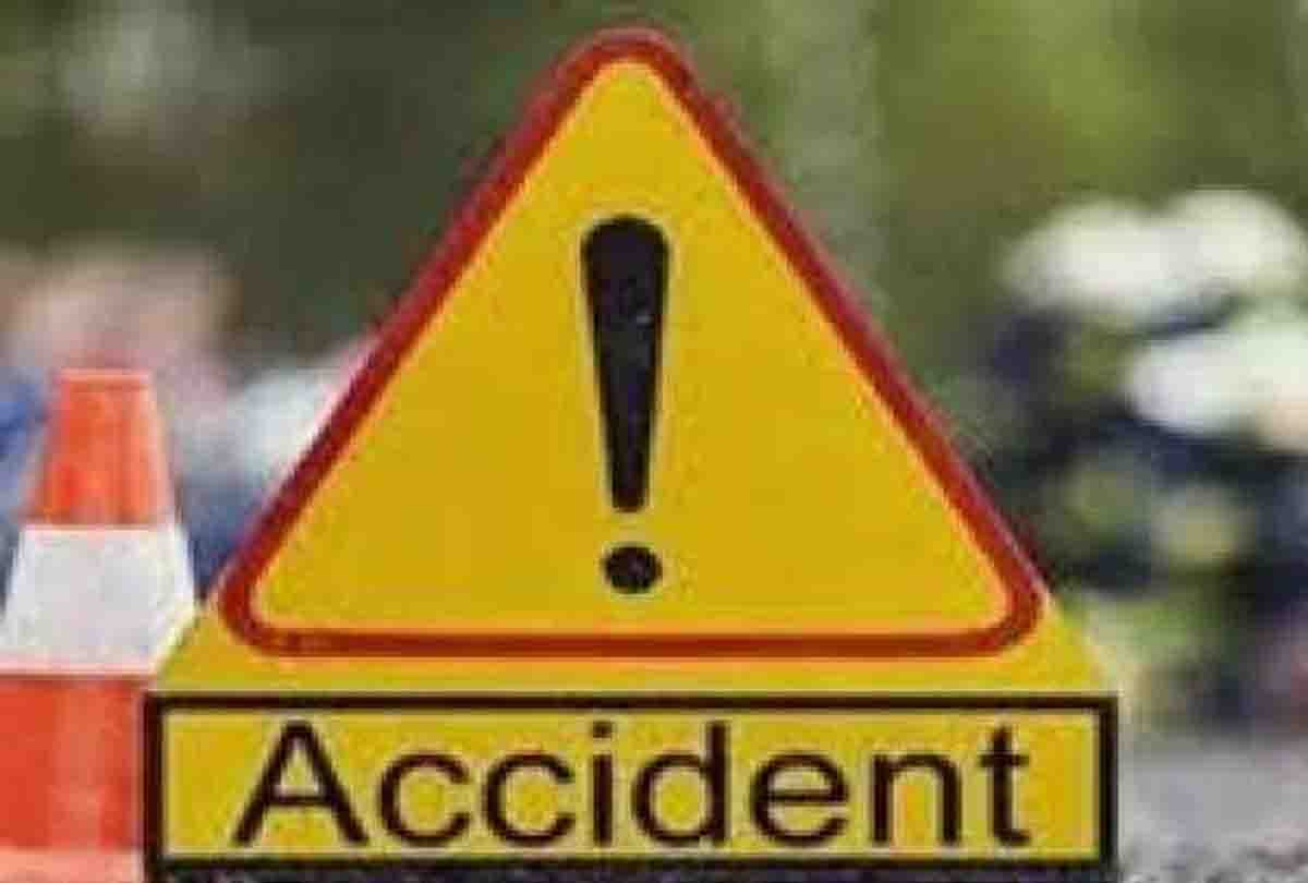 Trolley returning from Mundan rituals overturned, 32 injured