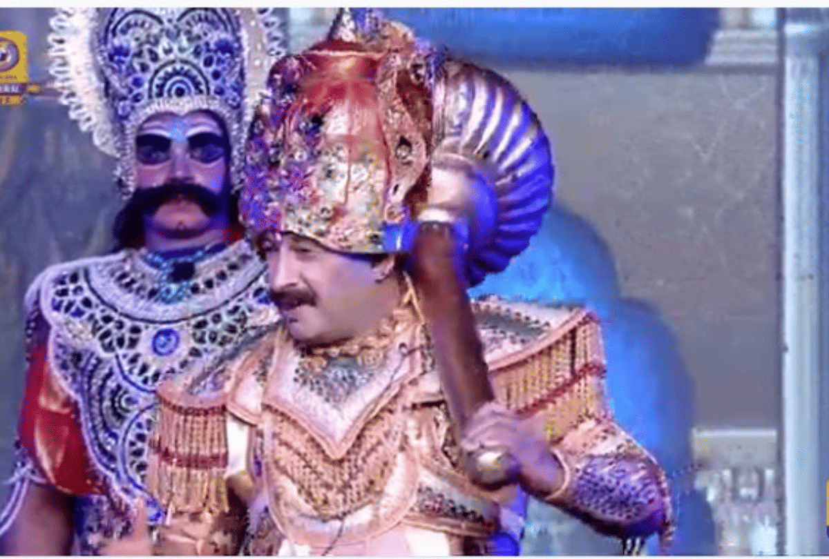 Manoj Tiwari Trolled after Using English Words In Ramleela when He Was Playing Angad Character