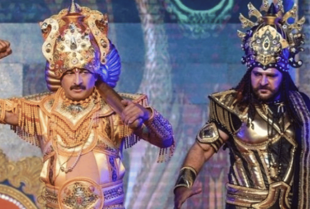 Manoj Tiwari Trolled after Using English Words In Ramleela when He Was Playing Angad Character