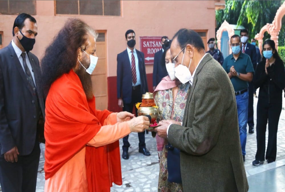 Nsa Ajit Doval Return To delhi With Precious Gift After three days uttarakhand visit