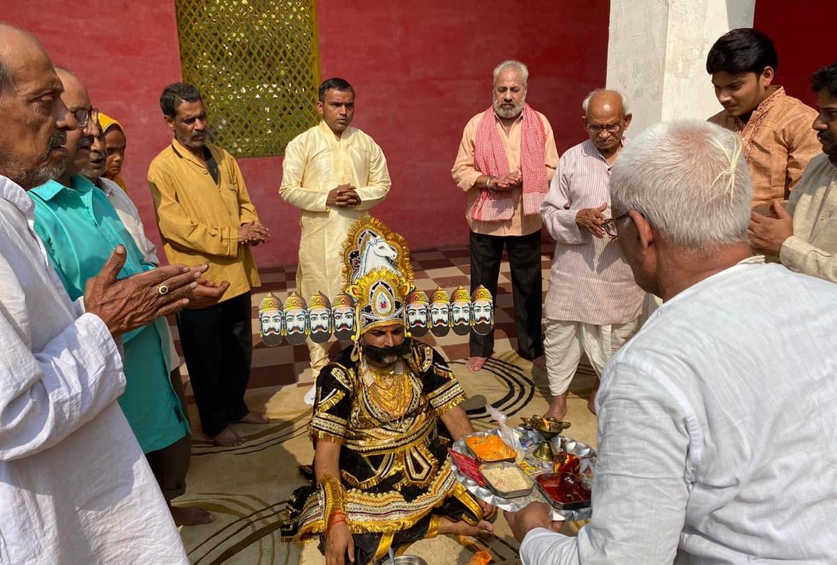agra people performed worship of ravana in agra