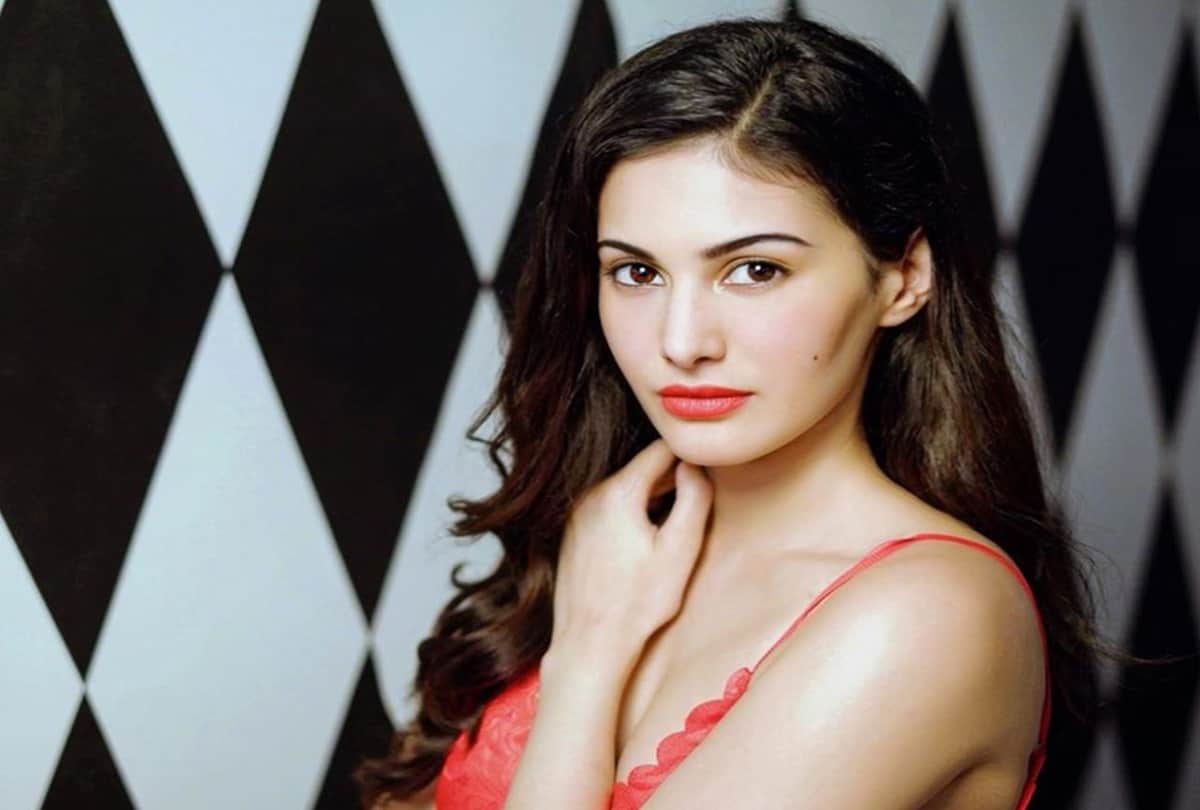 Amyra Dastur denied drugs related accusations made by self claimed relative of Mahesh Bhatt Luviena Lodh