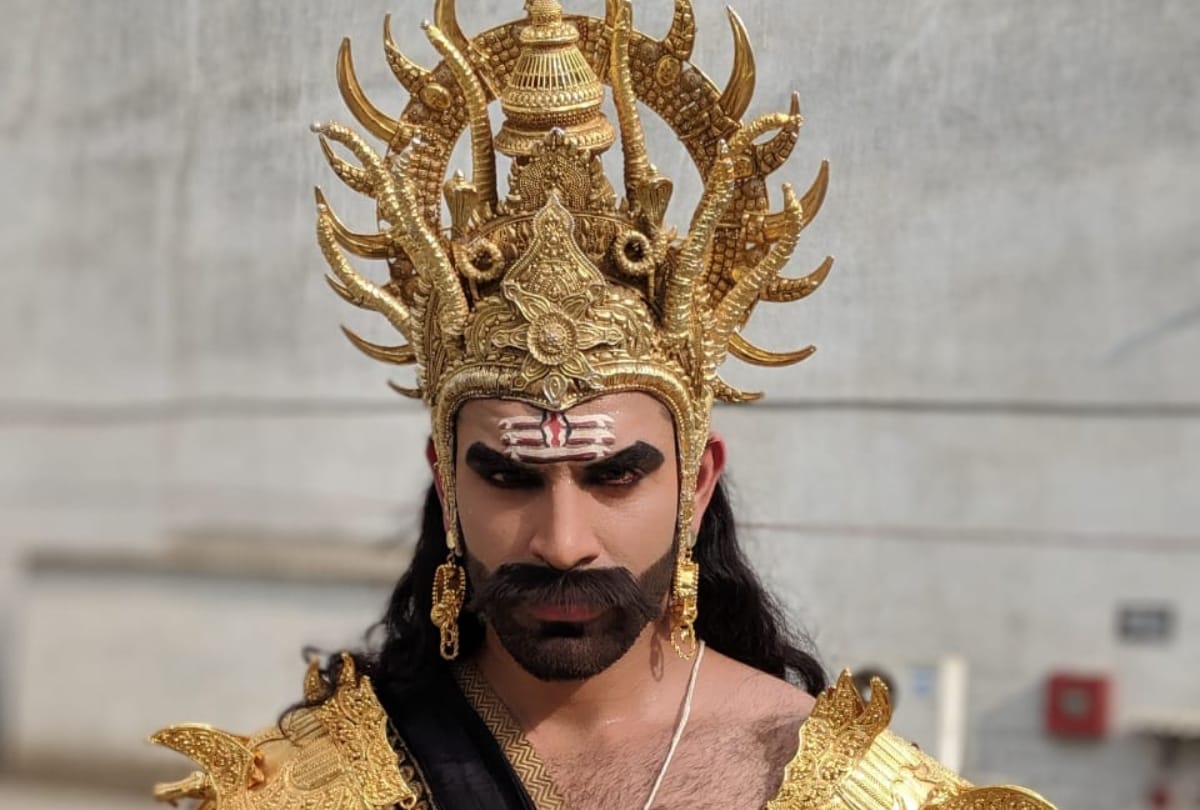 Bigg Boss 13 star Paras Chhabra celebrates birthday name associated with these actresses