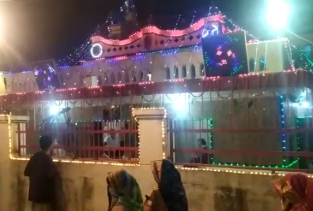 Special story of Wonderful durga temple Blood transfusion tradition in bansgaon gorakhpur
