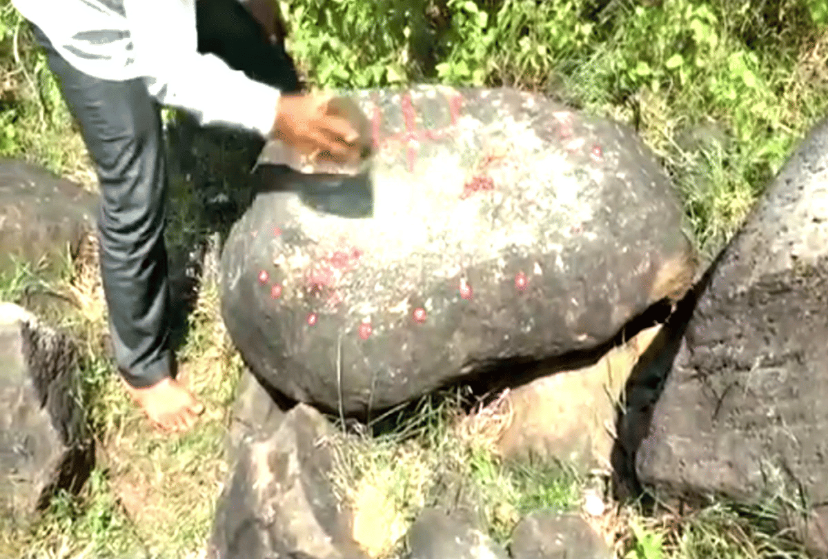Started research on UP-MP border stones