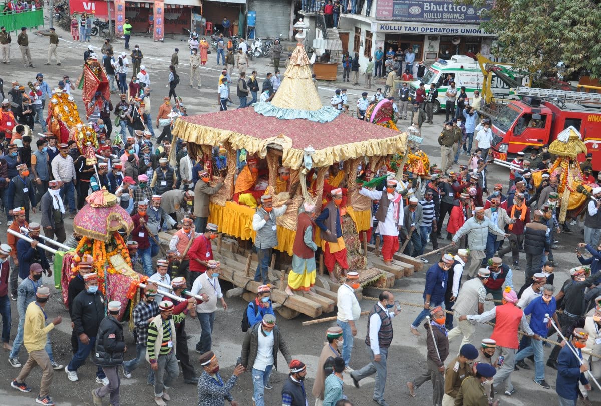 devta will be invited in Kullu Dussehra, but the administration raised its hands on nazrana