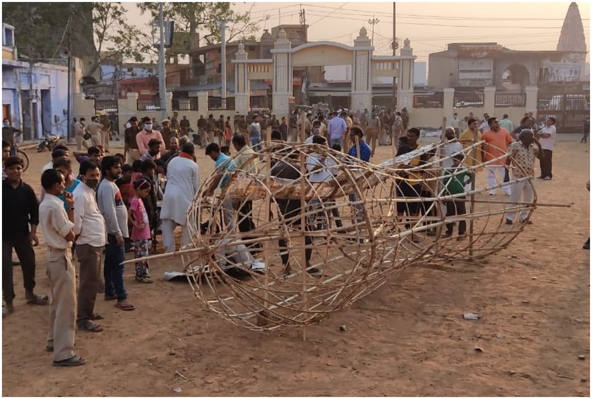 Aligarh: Stolen Ravan effigy returned to the ground