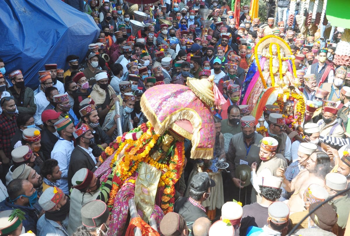 International kullu dussehra 2020 Raghunath Rath Yatra and Devta Dhumal Nag