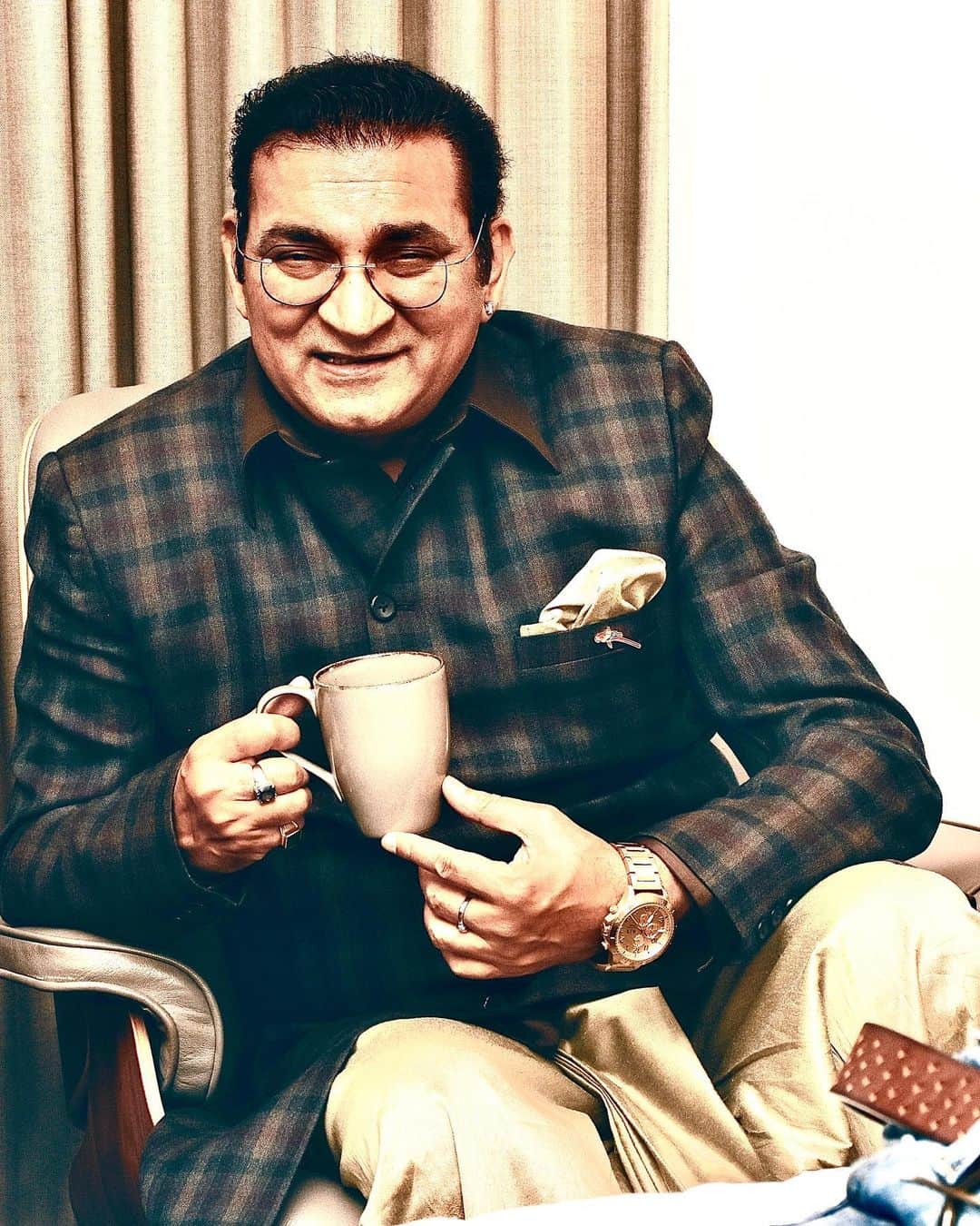 Abhijeet bhattacharya birthday special: Lesser Known facts about shah rukh khan singer